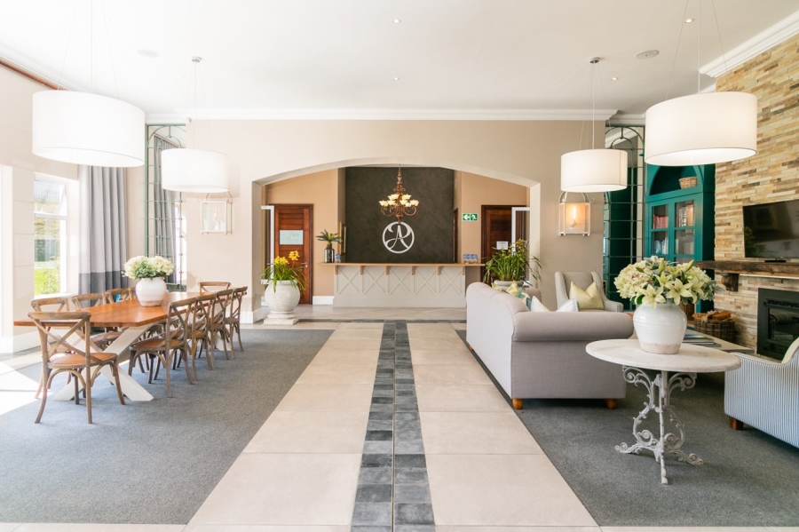 2 Bedroom Property for Sale in Hunters Estate Western Cape